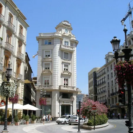 Apartment Puerta Real Suites
