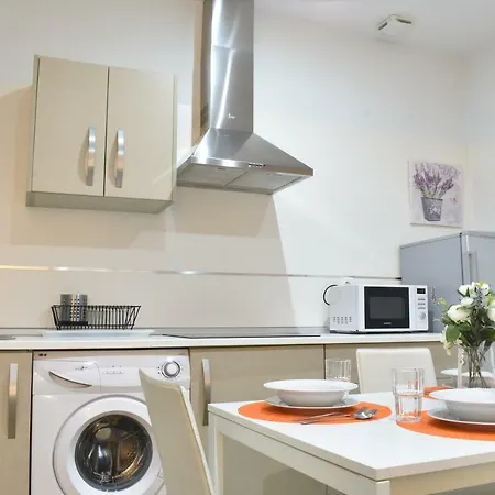 Apartment Puerta Real Suites Granada
